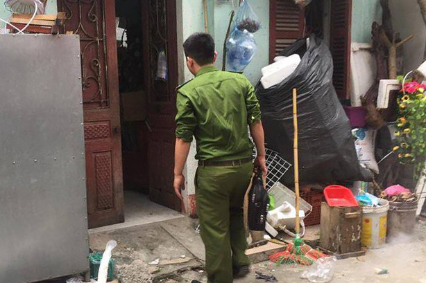 Cơ quan chức năng có mặt tại hiện trường vụ việc.