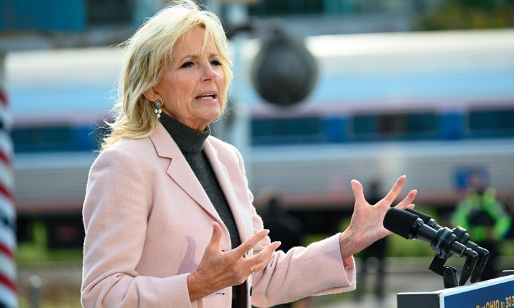 Jill Biden tại một sự kiện ở Cleveland, Ohio, hôm 30/9. Ảnh: AFP.
