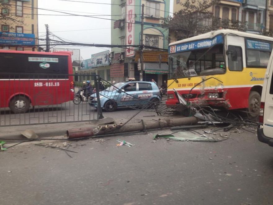 Hiện trường vụ tai nạn. Ảnh: Linh Pham/Otofun.