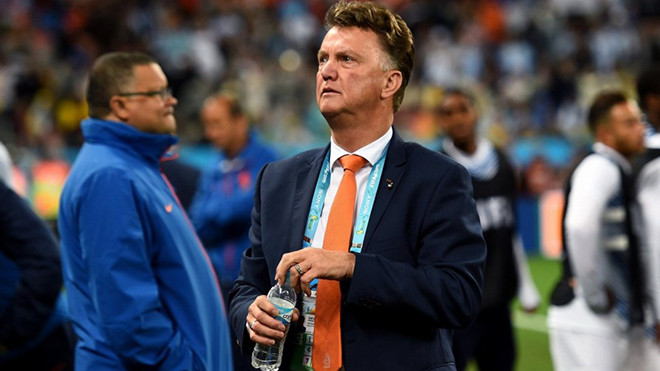 Van Gaal phản đối trận tranh hạng 3 vớ vẩn