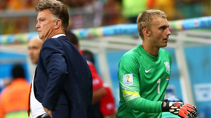 Van Gaal tiếc vì không thể tung Krul vào bắt penalty