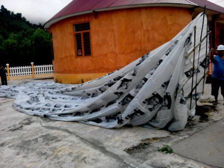 Xôn xao quả cầu 'lạ' khổng lồ rơi xuống Quảng Nam