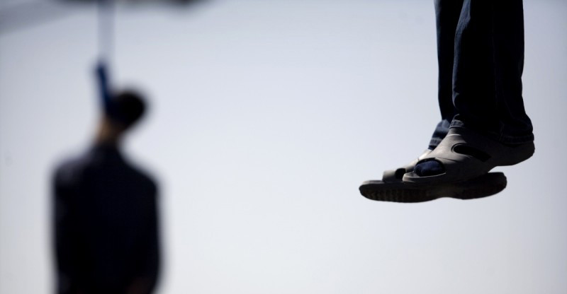 Bản tin 20h: Bí ẩn cái chết của 1 gia đình, 11 thi thể treo trần nhà