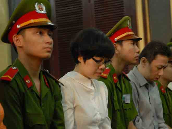  Huỳnh Thị Huyền Như tại tòa hôm qua. ẢNH: HữU VINH