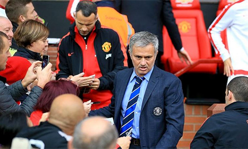 Mourinho được cho là tiến rất gần đến việc trở thành HLV tiếp theo của Man Utd. Ảnh: PA.