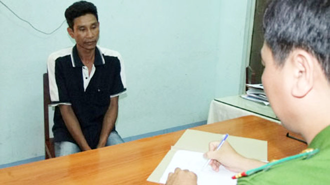 Đối tượng đã giết vợ trước cổng trường