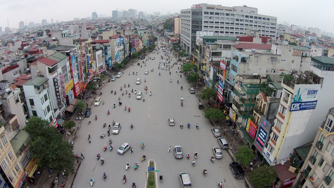 Dự án đường vành đai hai đoạn Ngã Tư Sở - Ngã Tư Vọng (đường Trường Chinh) được khởi công vào tháng 10/2013, có tổng mức đầu tư 2.560 tỷ đồng. Điểm đầu của tuyến giao với đường Vương Thừa Vũ, quận Thanh Xuân, điểm cuối giao với đường Giải Phóng tại cầu vư