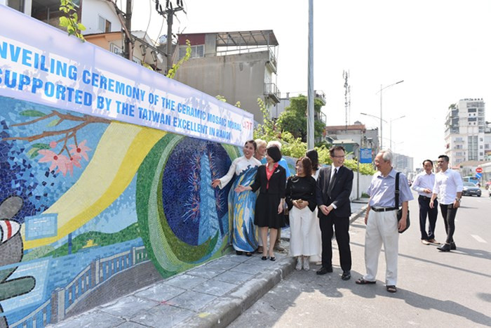 Hà Nội nối dài 'Con đường gốm sứ' từng lập kỷ lục thế giới