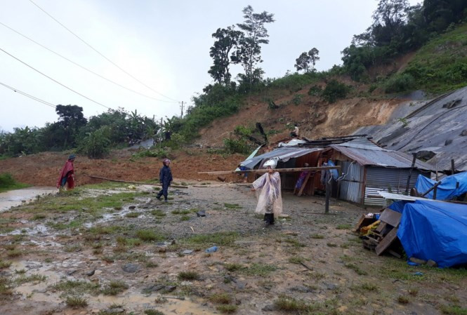 Hiện trường vụ sạt lở kinh hoàng ở khu Tây Bắc Trà My khiến 7 người bị vùi lấp