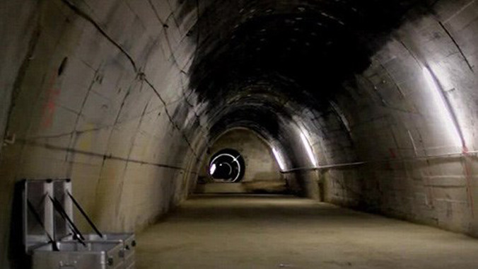 Đường hầm bí mật dưới lòng đất..
