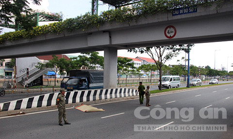 Cầu bộ hành số 7, nơi xảy ra vụ việc.