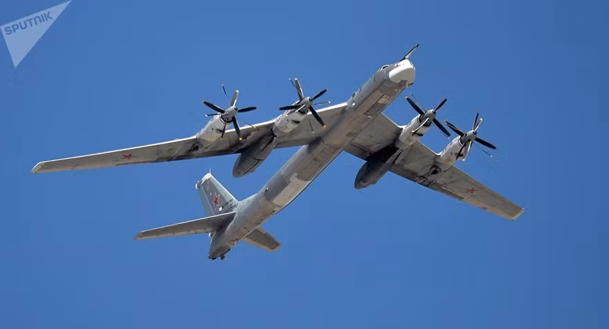 Máy bay ném bom mang tên lửa chiến lược của Nga Tupolev-95MS. Ảnh: Sputnik