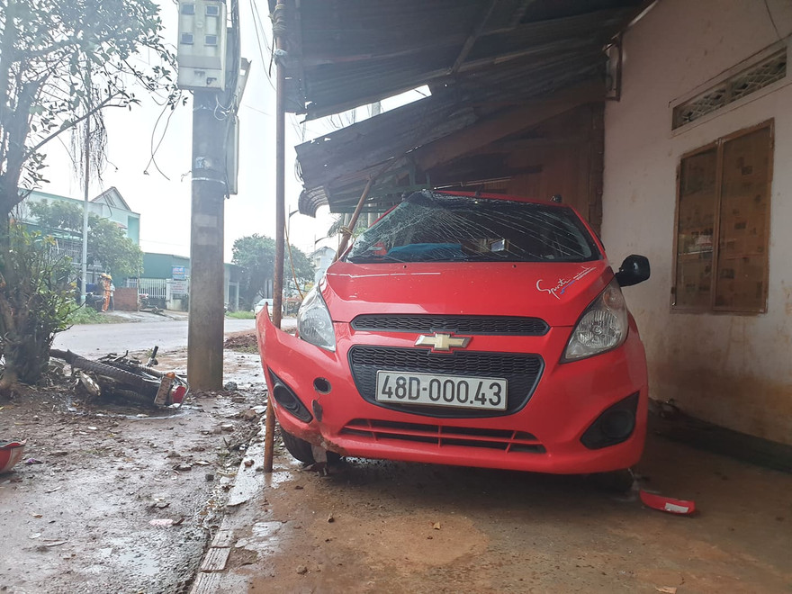 Chiếc xe ô tô do cán bộ công an điều khiển tông chết người