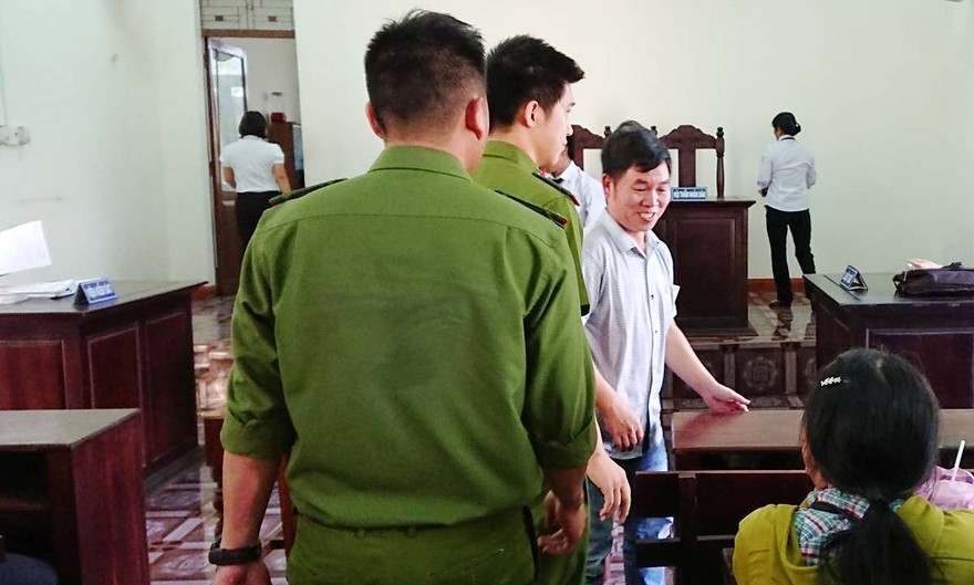 Đắk Lắk: Phó chủ tịch xã lừa đảo chạy việc lĩnh án