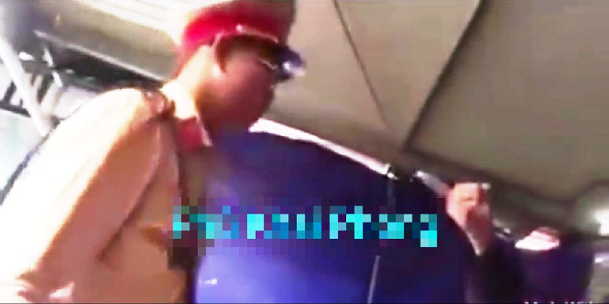 Hình ảnh được cho là vị cán bộ CSGT bị tố đánh người vi phạm (ảnh cắt từ clip)