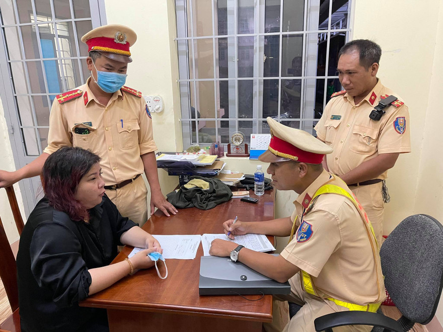 CSGT làm việc với Phương