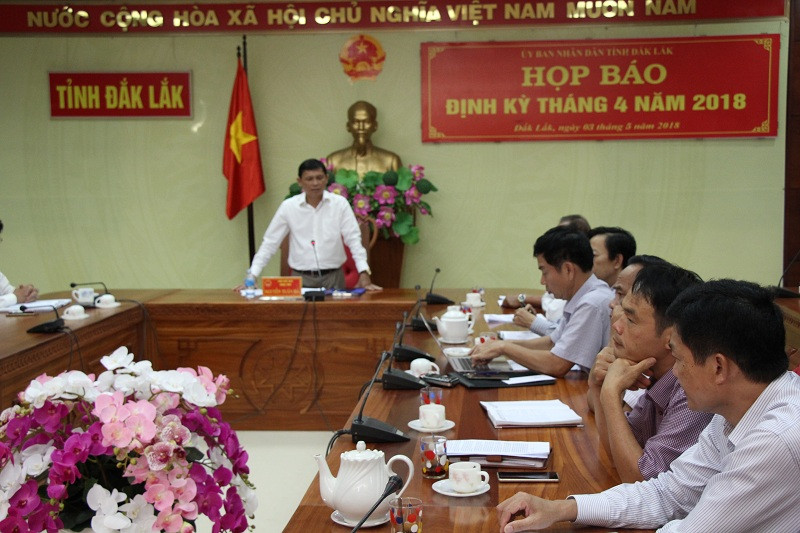 Toàn cảnh buổi họp báo