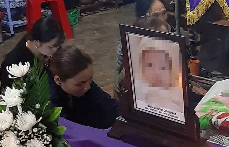 Gia đình tổ chức tang lễ cho cháu N