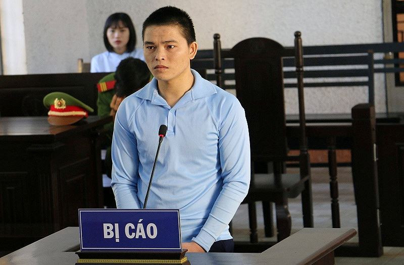 Yêu râu xanh Hừa Văn Sơn