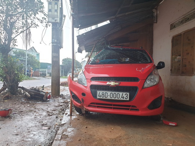 Hiện trường vụ tai nạn giao thông