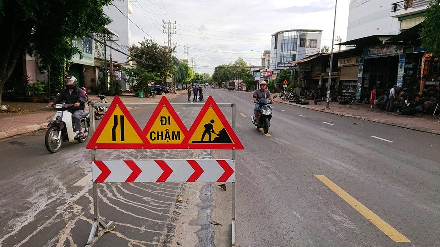 Khắc phục đường Đinh Tiên Hoàng