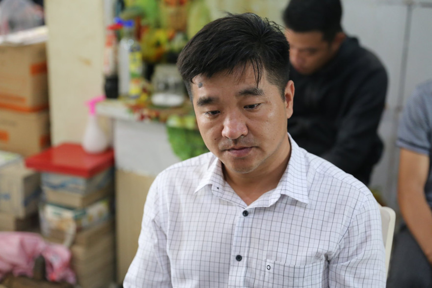 Bị can Nghĩa cán bộ thuế ở Đắk Nông khi bị bắt quả tang