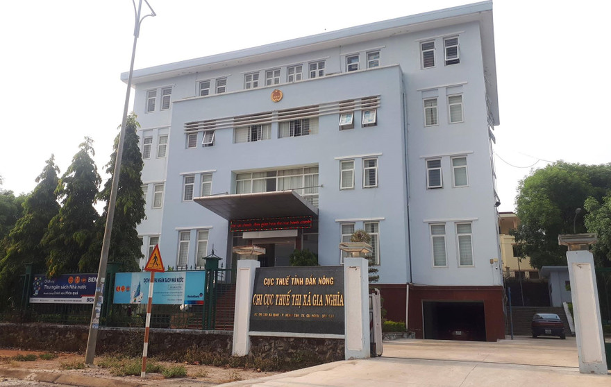 Nơi công tác của ông Ng.M.N