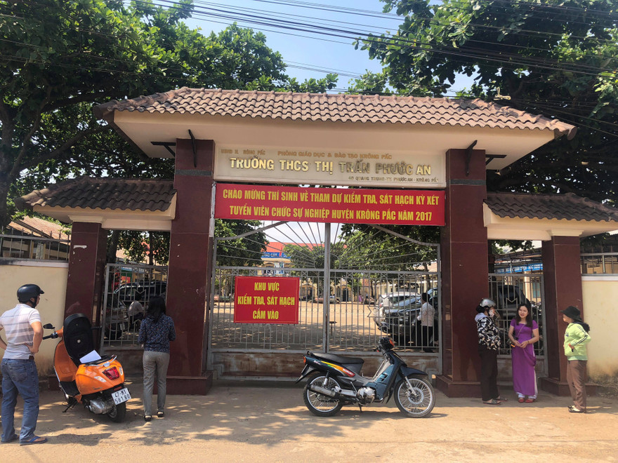 Vụ hơn 500 giáo viên sắp mất việc: Công an giám sát việc thi tuyển