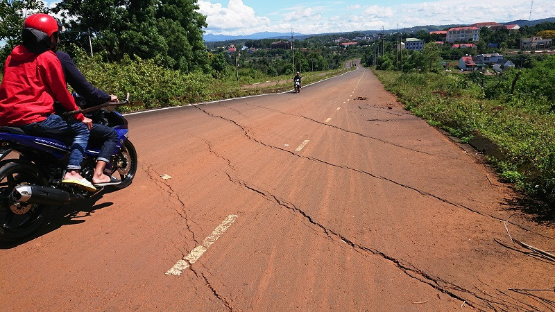 Đường Tô Hiến Thành sụt lún nghiêm trọng