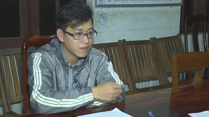 Đỗ Hữu Bảo tại cơ quan công an