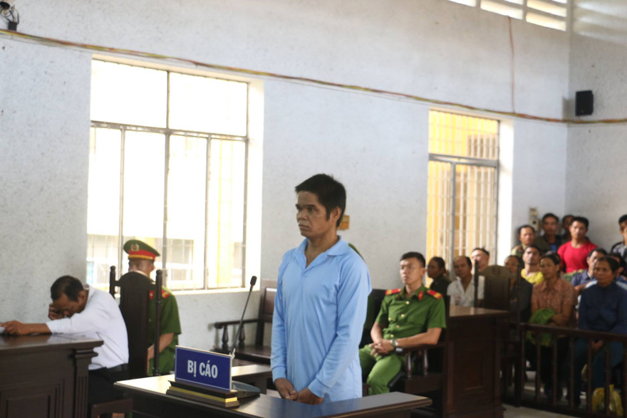 Y Nơn Hmok tại phiên xét xử sơ thẩm