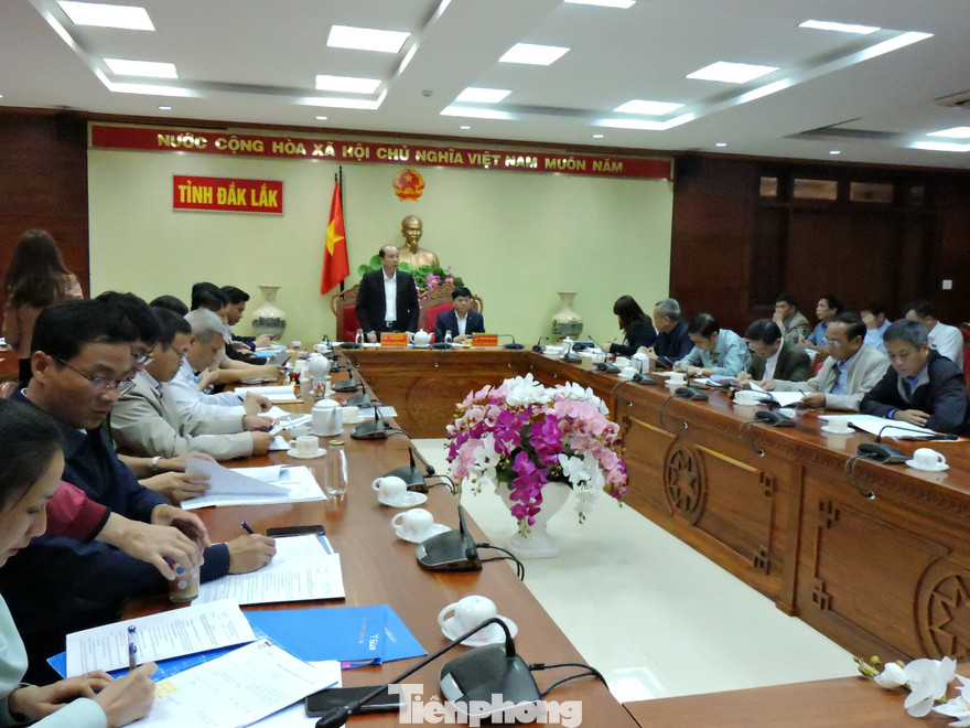 UBND tỉnh Đắk Lắk họp "nóng" sàng ngày 5/2