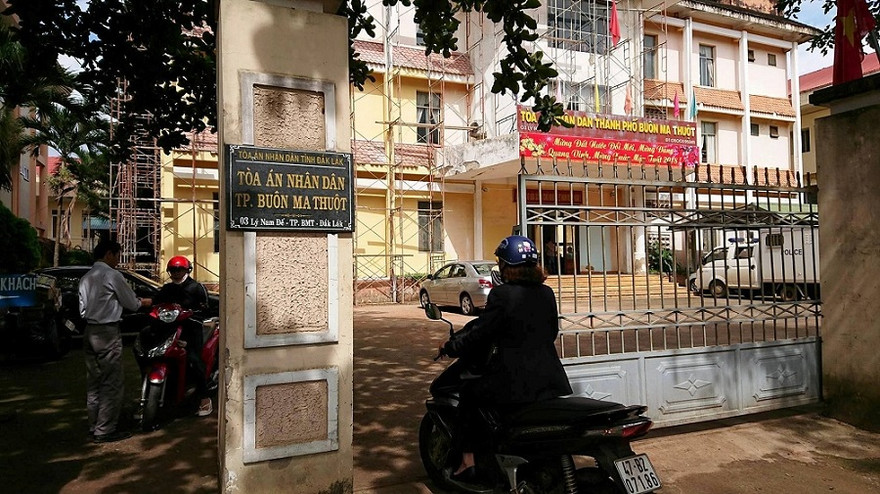 Nơi làm việc của bà Hạnh