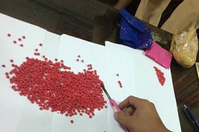 Hàng nghìn viên ma túy và hơn 72 gam ma túy đá bị bắt giữ.