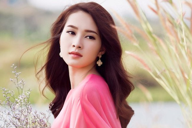 Clip: Hành trình từ khi đăng quang đến lúc lên xe hoa của Hoa hậu Đặng Thu Thảo