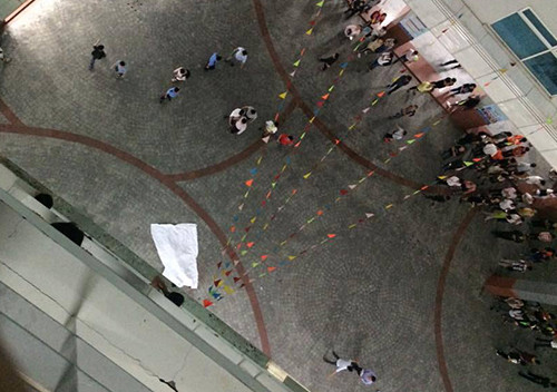 Nam sinh tử vong trong sân trường đại học ở Sài Gòn