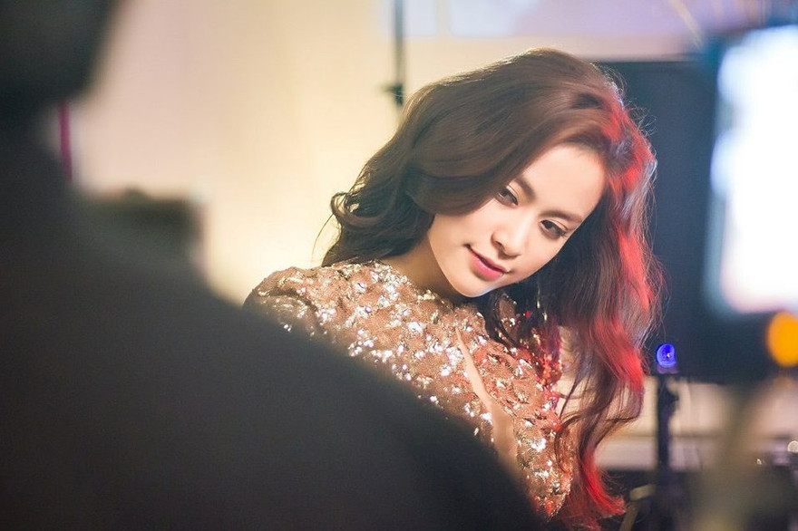 Sau 10 năm sóng gió để tìm lại và khẳng định bản thân, Hoàng Thùy Linh đã tự tin để đối diện và xin lỗi Vàng Anh.