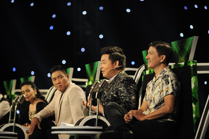 Quang Lê liều lĩnh để học trò nam hóa thân thành nữ danh ca Phương Dung.