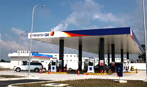 Trạm xăng của một doanh nghiệp Nhật Bản ở khu công nghiệp Bắc Thăng Long, Hà Nội. Ảnh: Trần Huấn