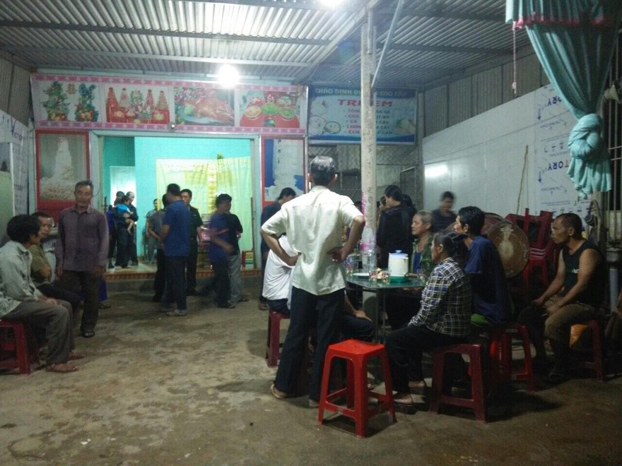 Bị điện giật chết trong lúc lau tủ lạnh