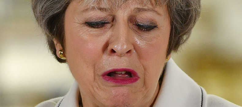 Thủ tướng Anh hứng thất bại lịch sử