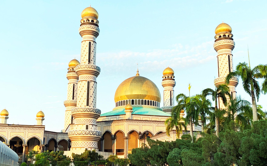 Ngôi thánh đường được trang trí bằng 5 tấn vàng 