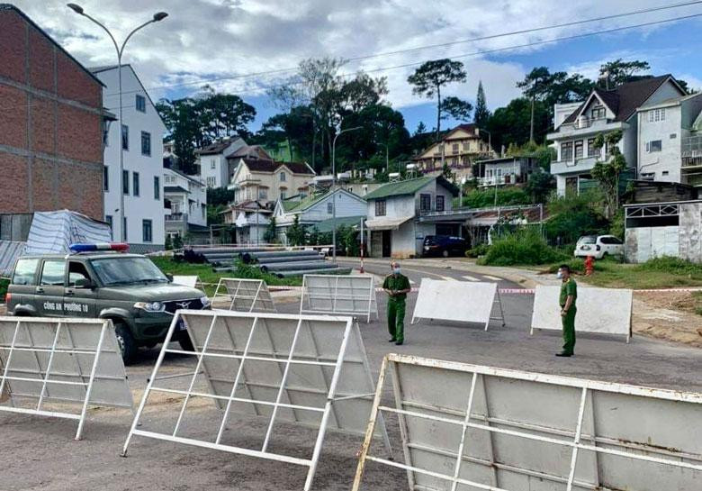Phong tỏa khu vực có người mắc COVID-19