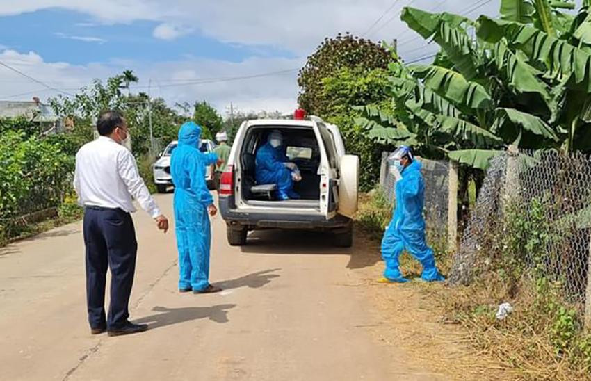 Một bệnh nhân bỏ trốn được phát hiện, đưa trở về khu điều trị COVID-19 ở Lâm Hà