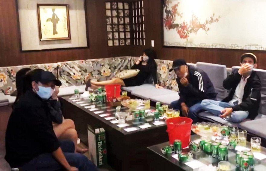 Karaoke Cát An mở cửa họat động bất chấp lệnh cấm