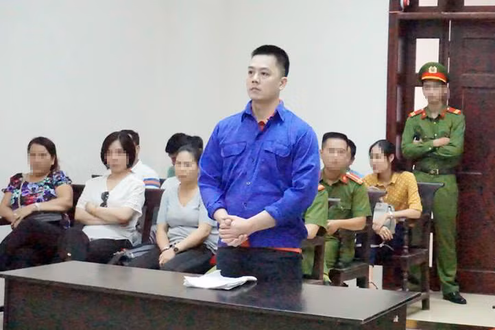 Bị cáo Hùng tại phiên tòa.