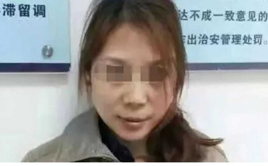 Lao Rongzhi 20 năm sống bằng tên giả. (Ảnh: Weibo)