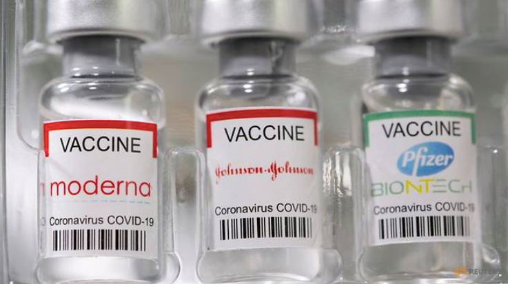 Vắc-xin của các hãng đã được cấp phép ở Mỹ. (Ảnh: Reuters)