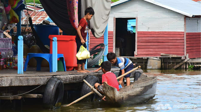 Có khoảng 2.000 ngôi nhà ở xóm nhà nổi Phat Sanday. (Ảnh: CNA)