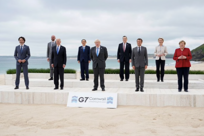 Các lãnh đạo G7 chụp ảnh lưu niệm chung ở Carbis Bay. (Ảnh: Reuters)